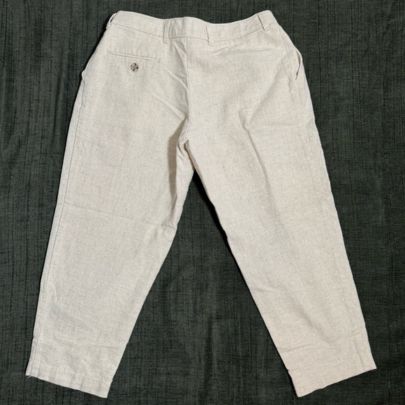 Linen Capris - Picture 6 of 7